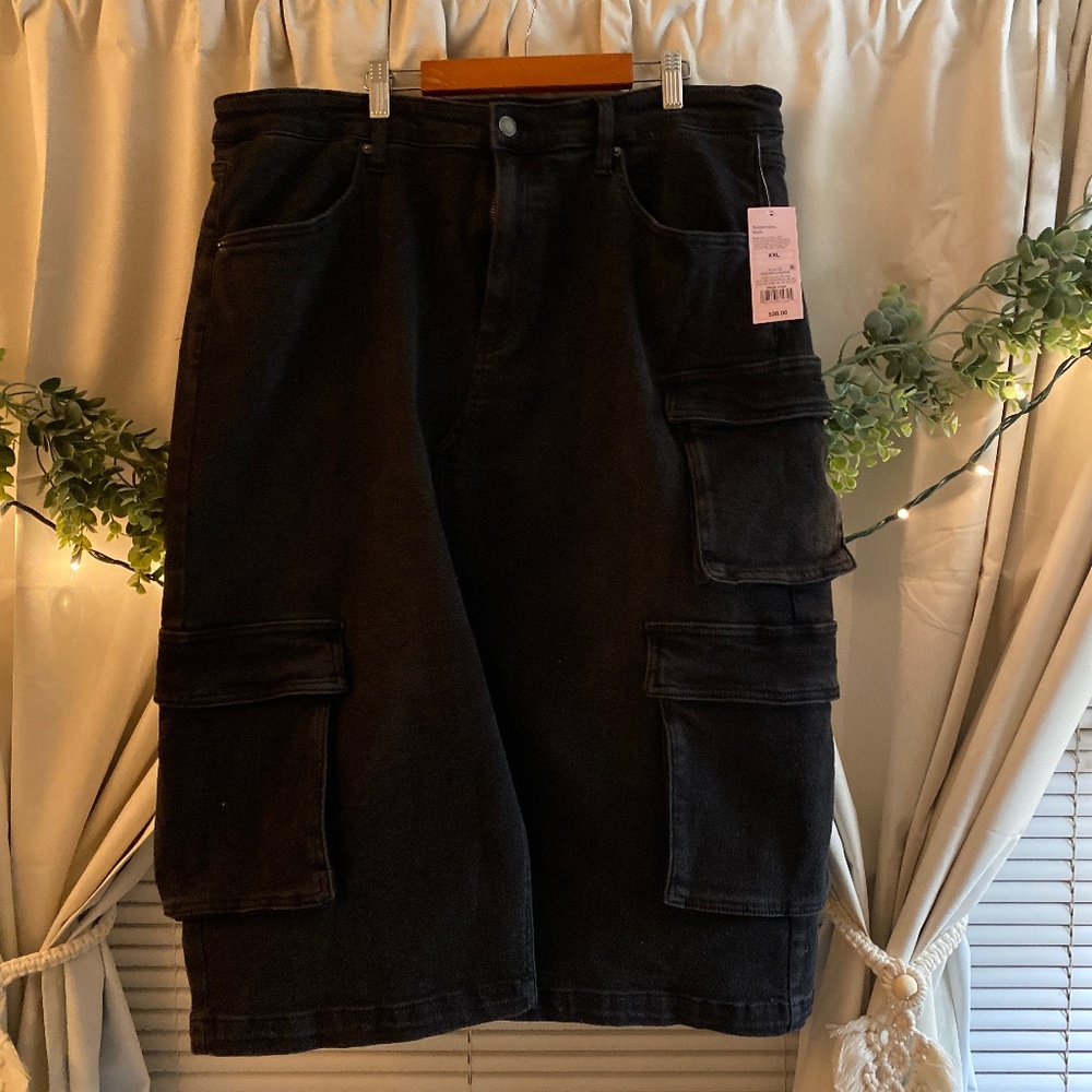 Cargo Black Wash Target Skirt